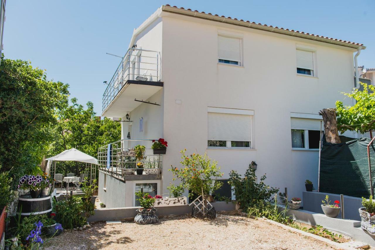 Apartment Ella Rogoznica  Exterior photo